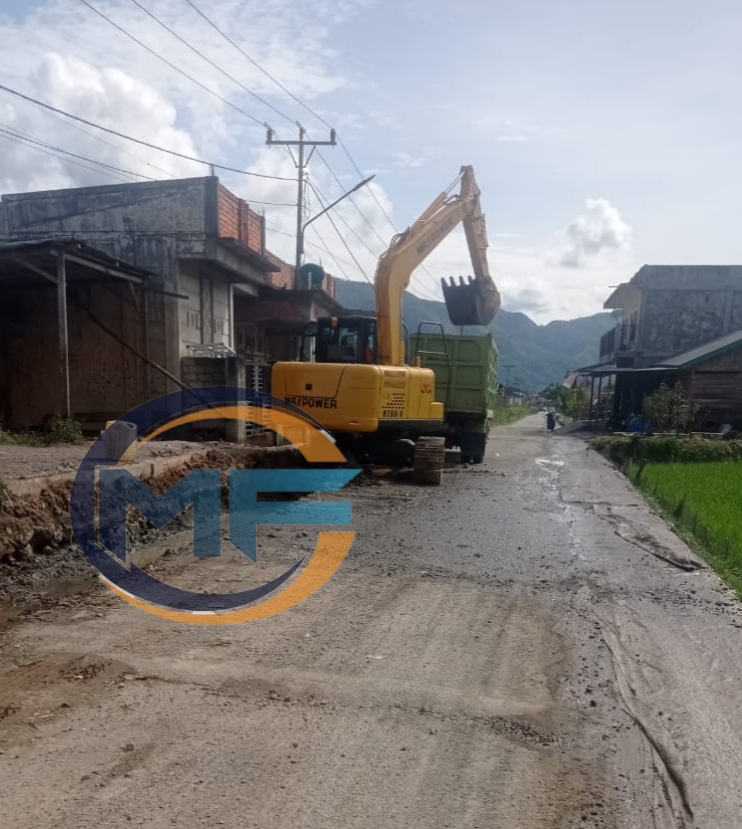 Warga Keluhkan Alat Berat Tak Sesuai Standar, Pelebaran Proyek Jalan Simpang Belui