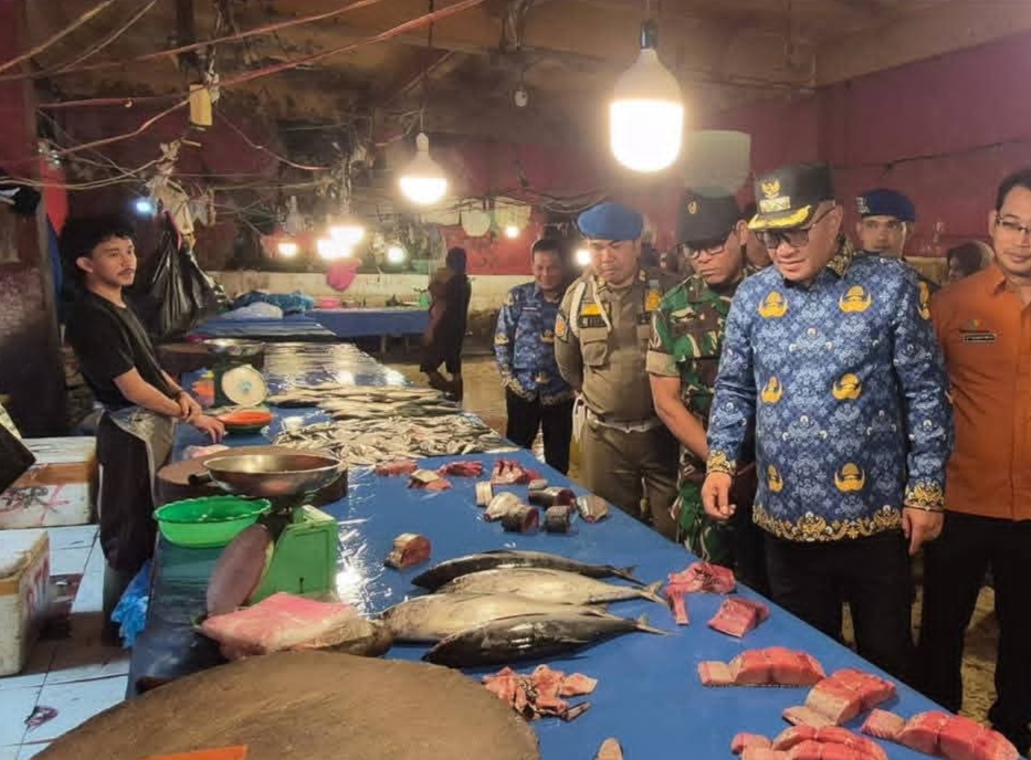 Wako Alfin – Wawako Azhar Pimpin Sidak Pasar Jelang Ramadhan