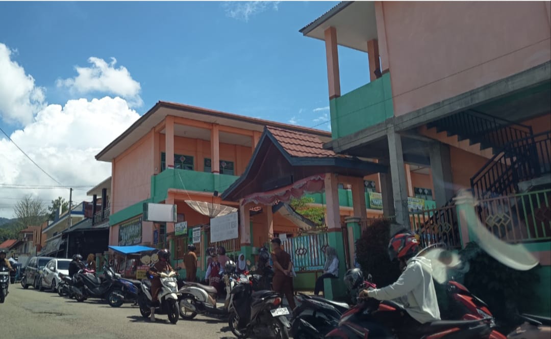 Kepsek SD N 043/Xl  Koto Renah di Duga Pungli Sertifikasi Guru